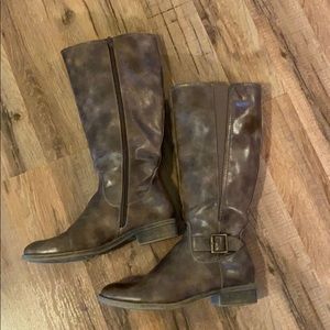 Ladies boots